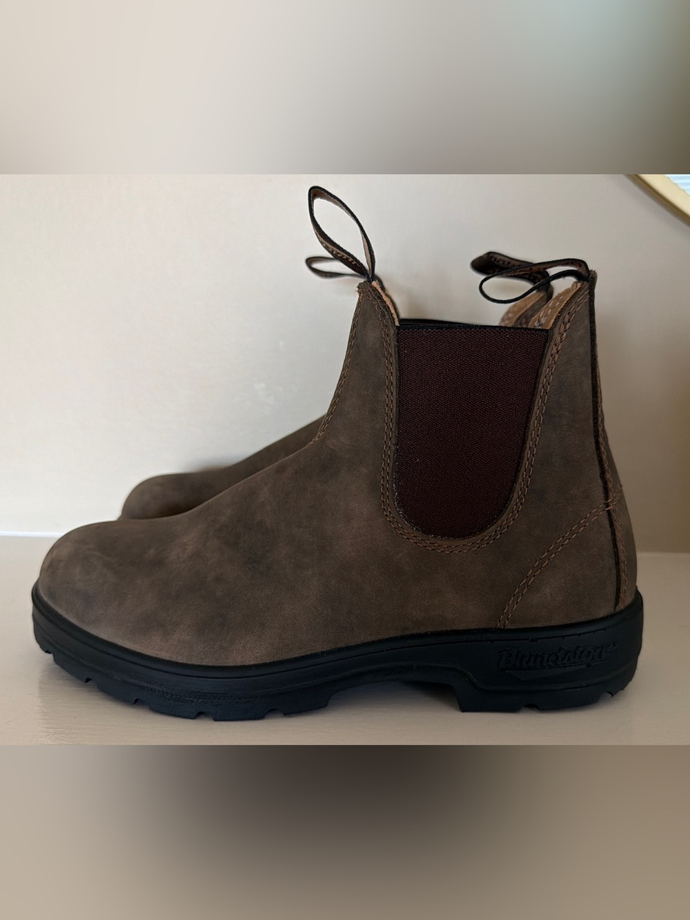 Blundstone Chelsea Boot in Brown US 7 Women’s